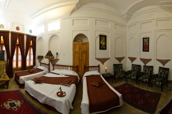 اتاق هتل سنتی مهر یزد